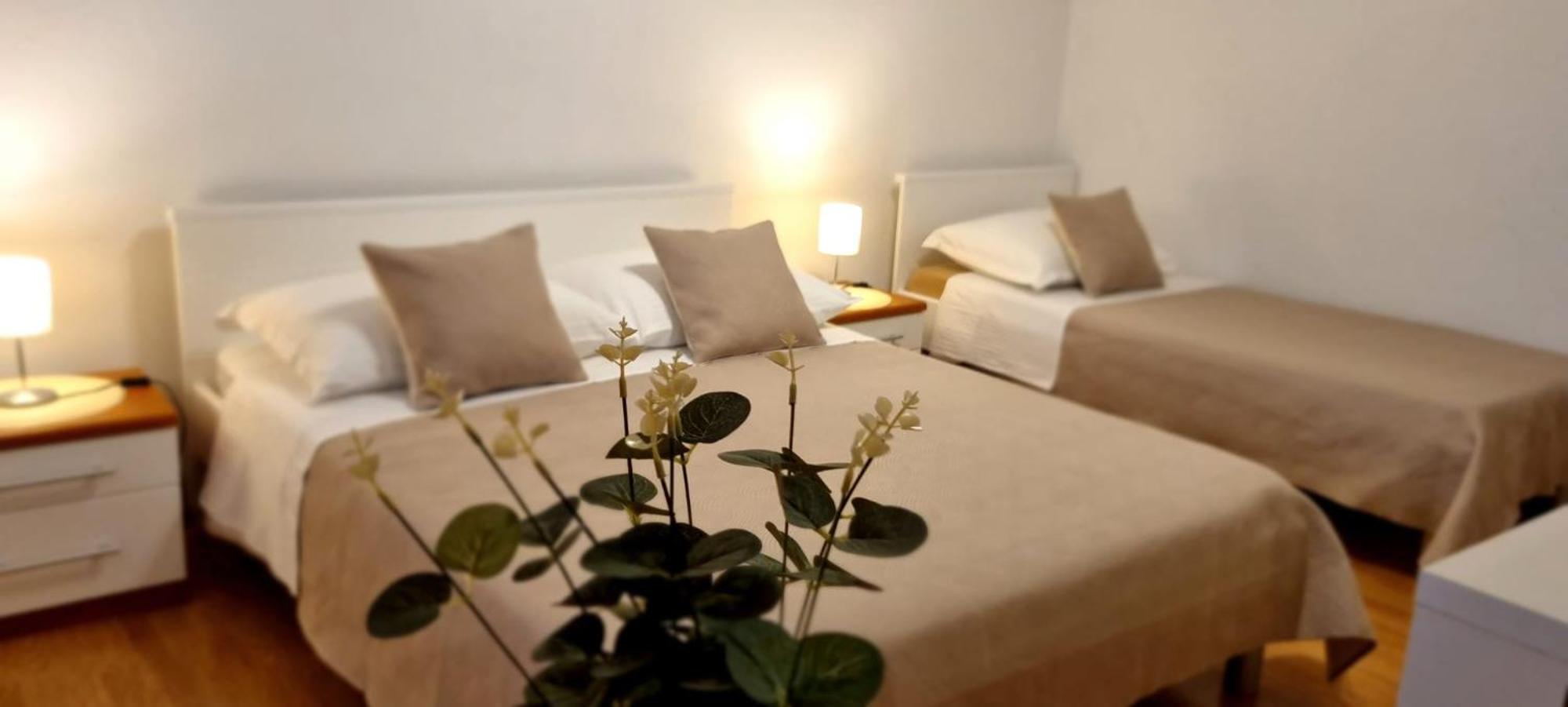 Bed & Breakfast Huljic Hvar Town Exteriör bild