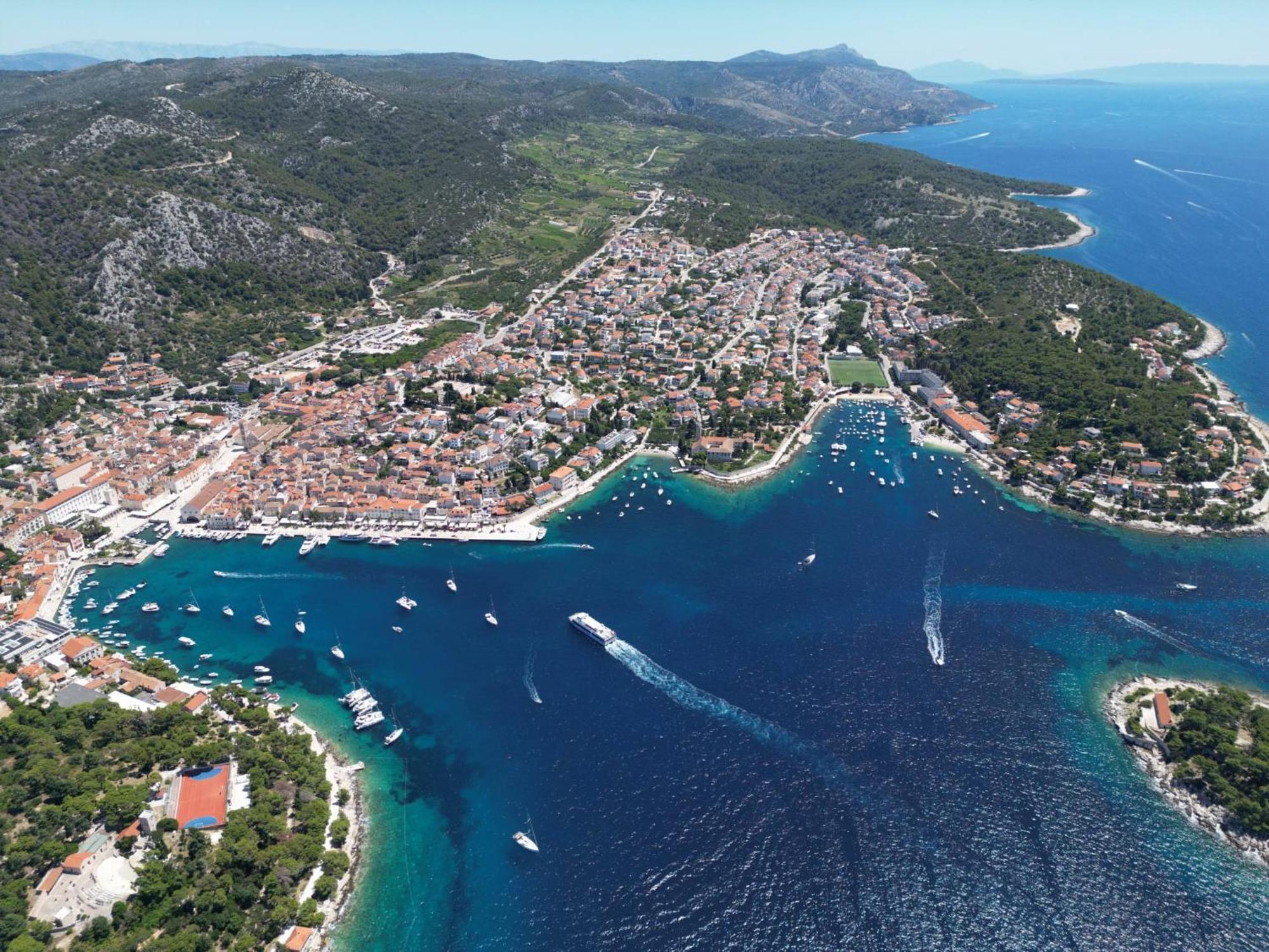 Bed & Breakfast Huljic Hvar Town Exteriör bild